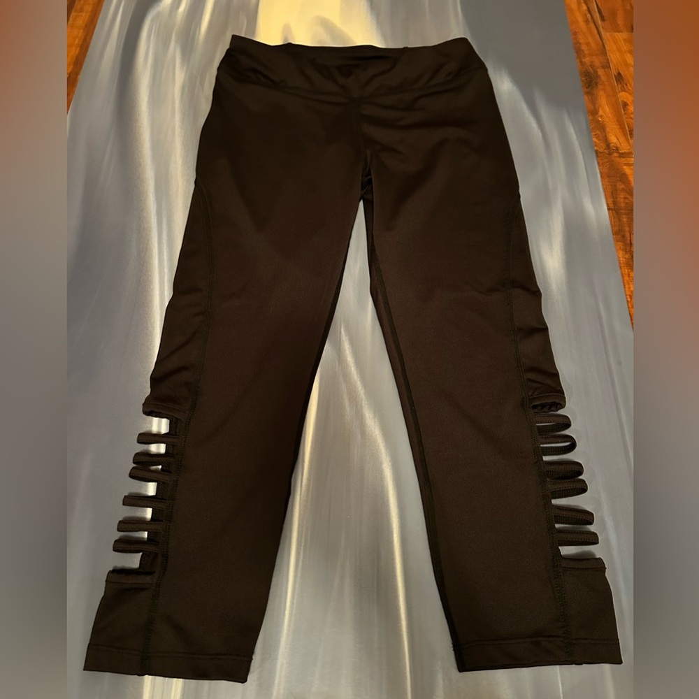 Zone Pro Black Athletic Leggings with Cut-Out Accents Sz Small